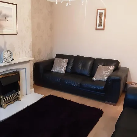 Village 3-Bed House Netflix In Chester Exterior foto